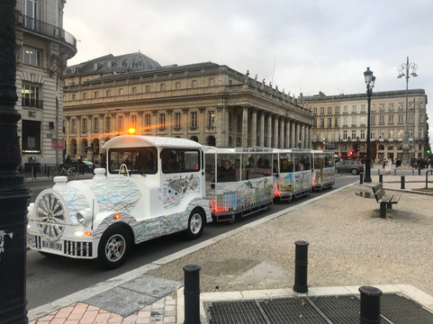 France Voguette Bordeaux En Train Touristique Électrique