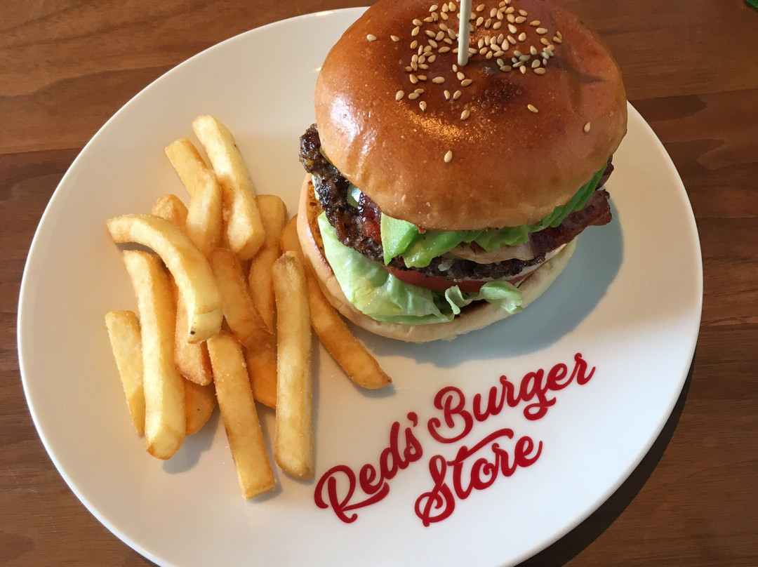 レッズバーガーストア いくわ店