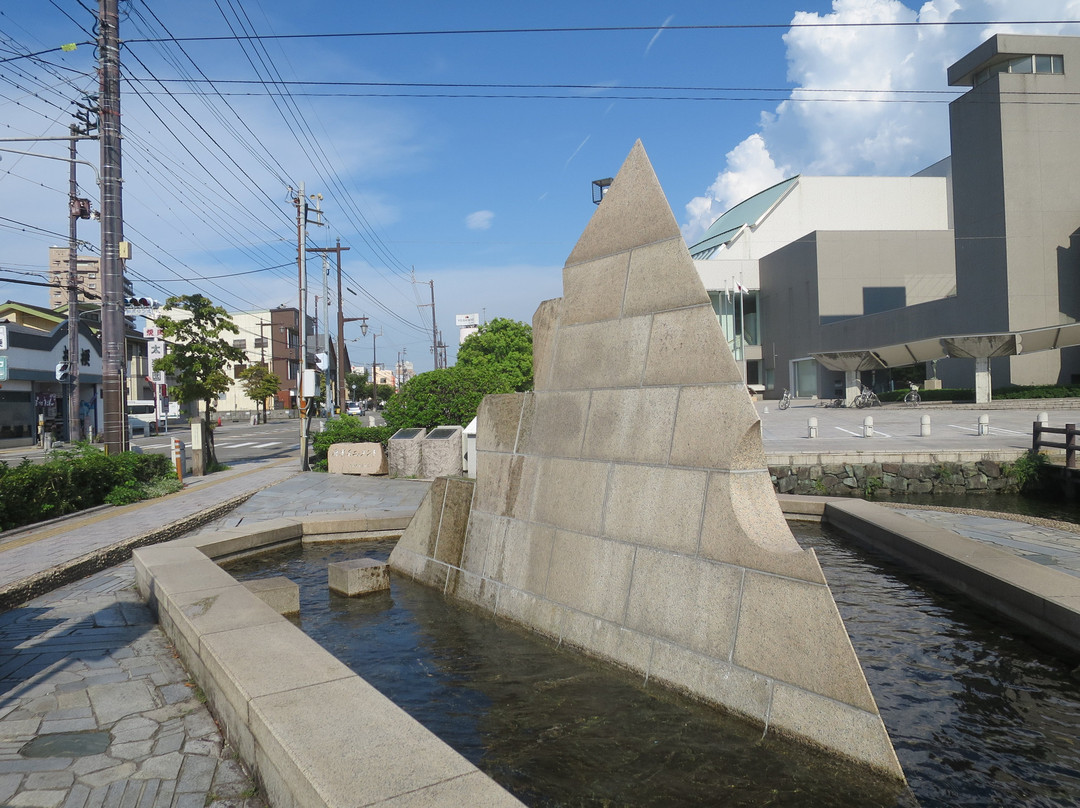 Saijo City Sogobunkakaikan-西条市必去景点