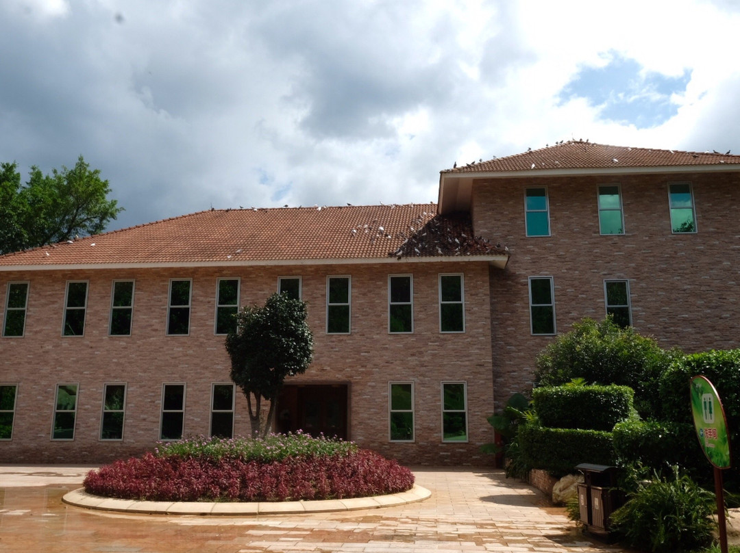 雁南飞围龙大酒店