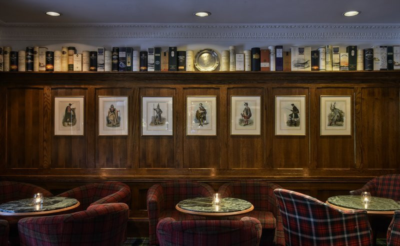 The Invercauld Arms Hotel主图