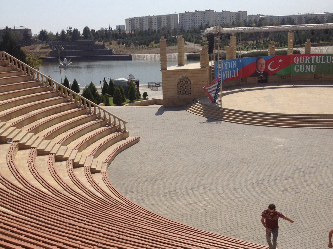 Ganja Heydar Aliyev Park-占贾必去景点