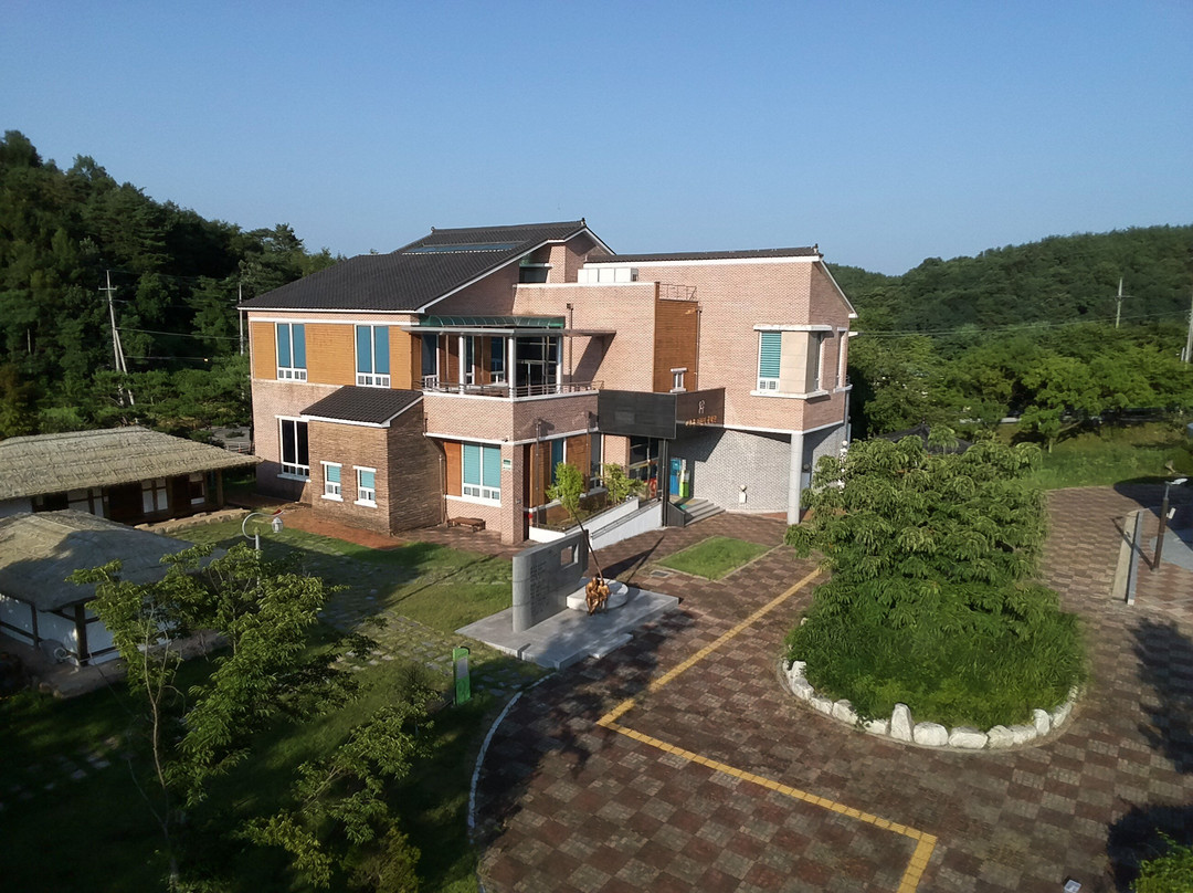 Lee Joo Hong Child Literary Museum-陕州郡必去景点