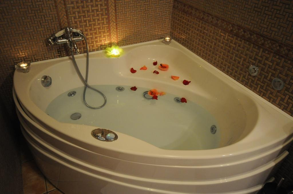 Margit Suites Hotel主图