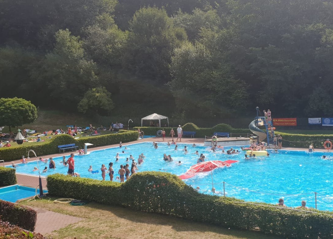 Waldschwimmbad Wattenbach-Soehrewald必去景点