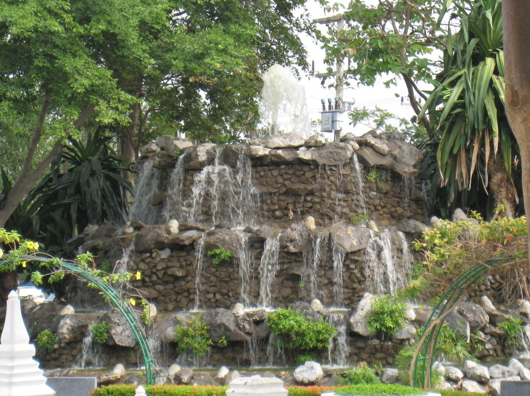 Phetchaburi Provincial City Pillar Shrine景点图片