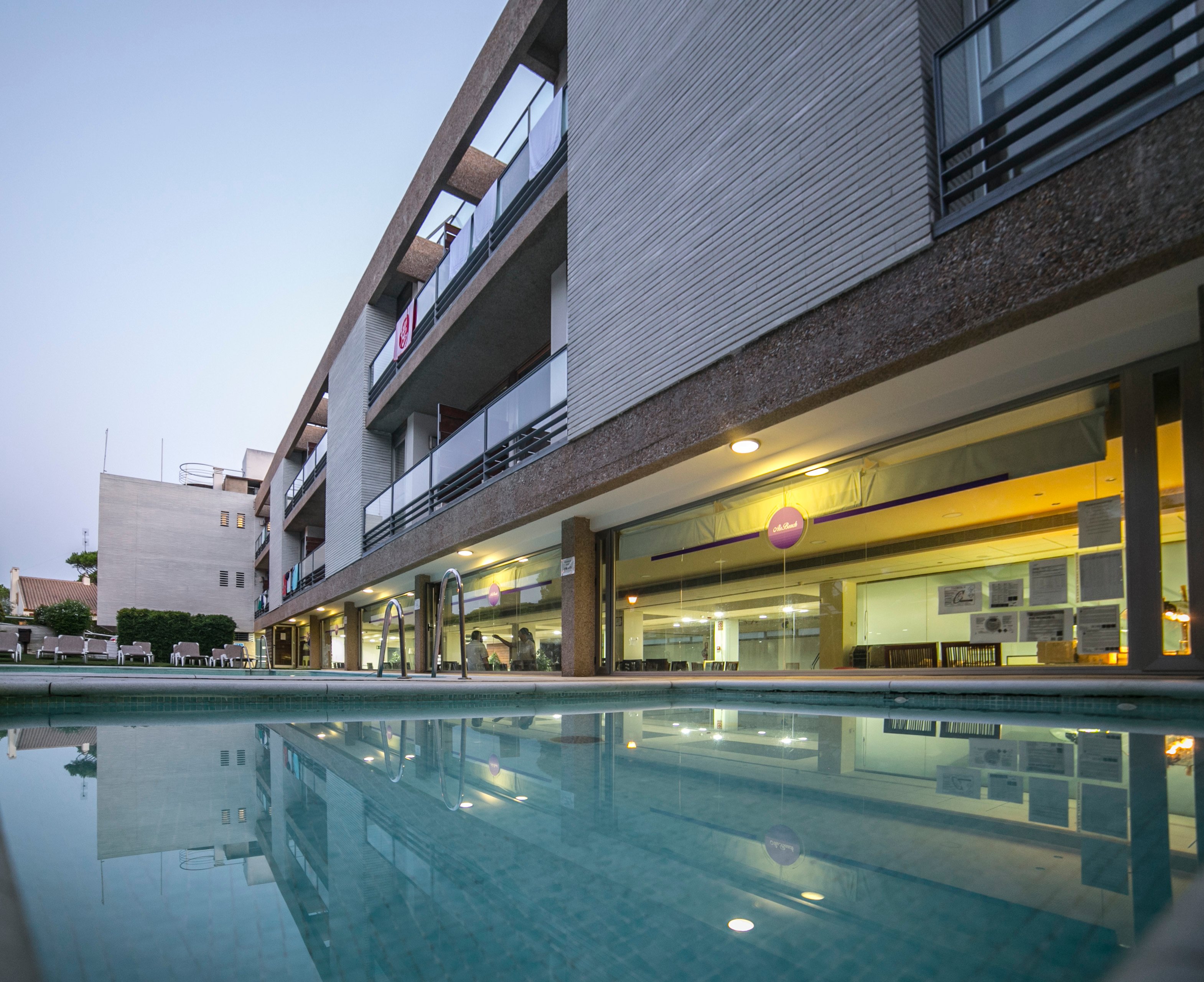 On Family Islantilla-官方