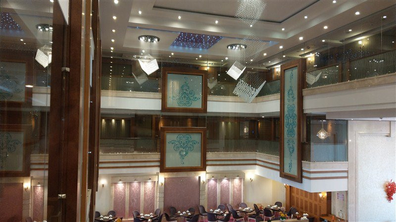 Darvishi Royal Hotel主图