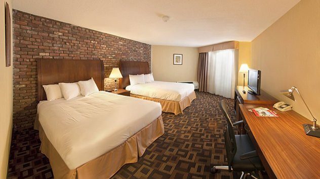 Cortina Inn and Resort