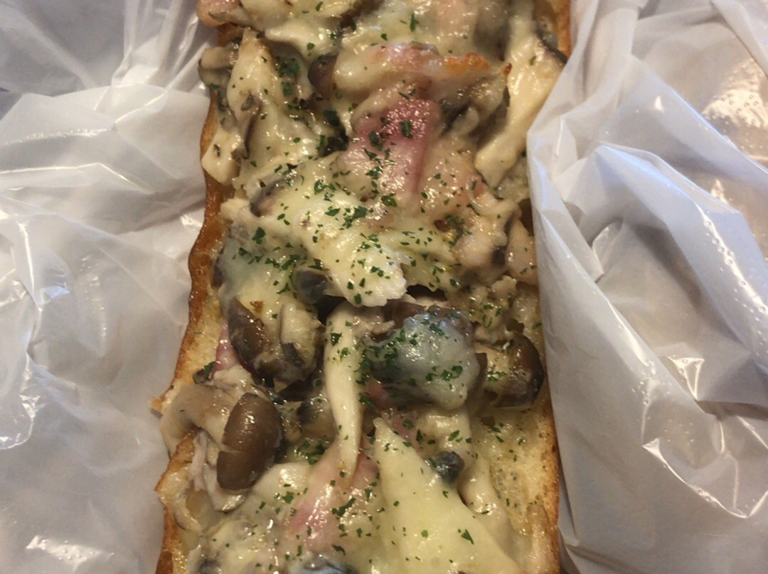 マルアベーカリー