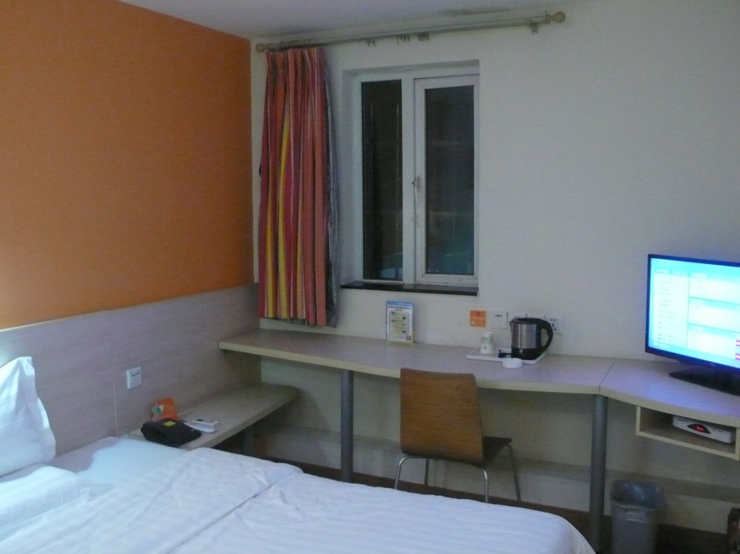 7天珠海吉大免税商场店主图