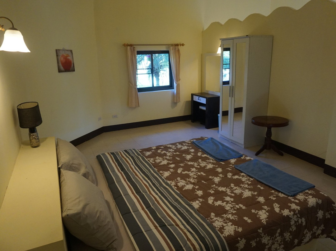 Stars Bistro and Bungalows