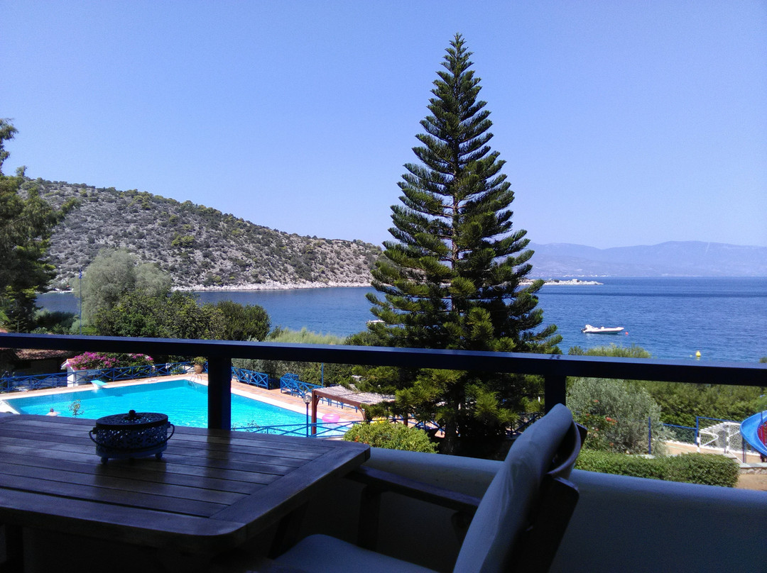 Saronikos Residences