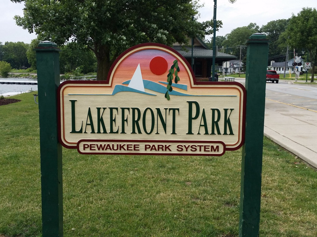 Pewaukee Lakefront Park-皮沃基必去景点