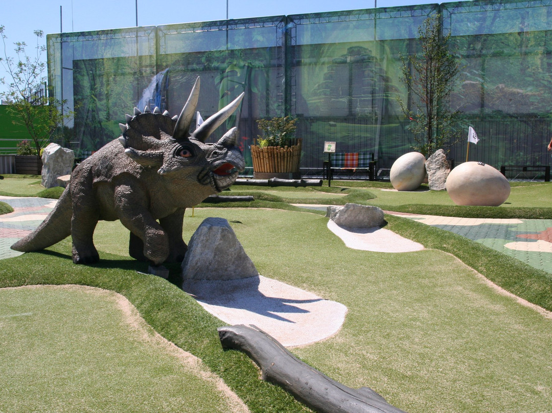 Abenteuer Minigolf - Vergessene Welt-格拉茨城必去景点