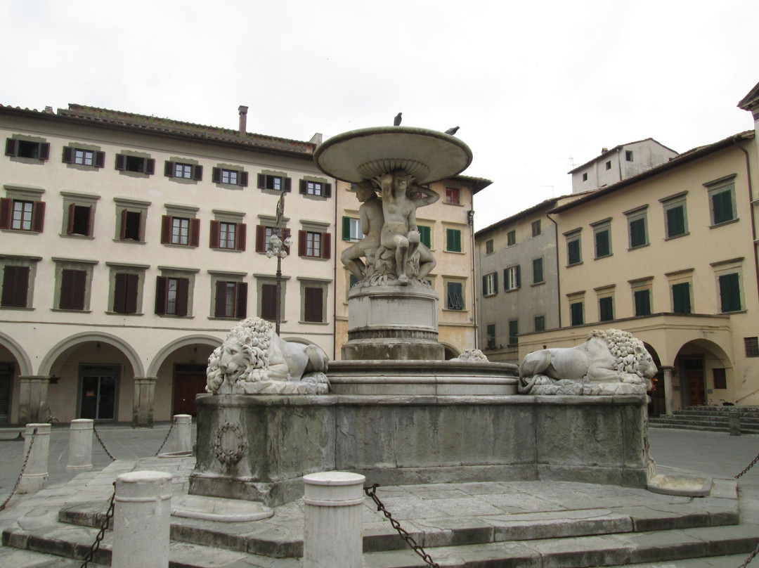 Piazza Farinata degli Uberti景点图片