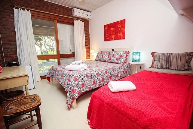 Balneario Gaivota酒店住宿-Morada das Bromelias