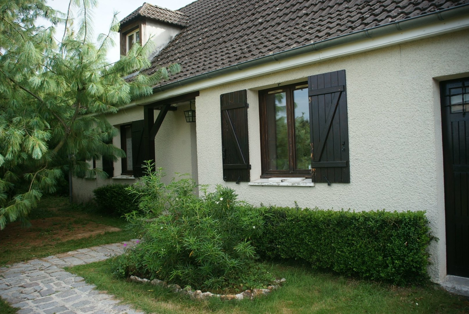 Le Gite du Tau-官方