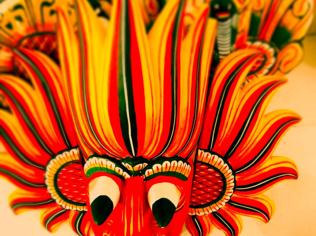 Mask Cavers景点图片