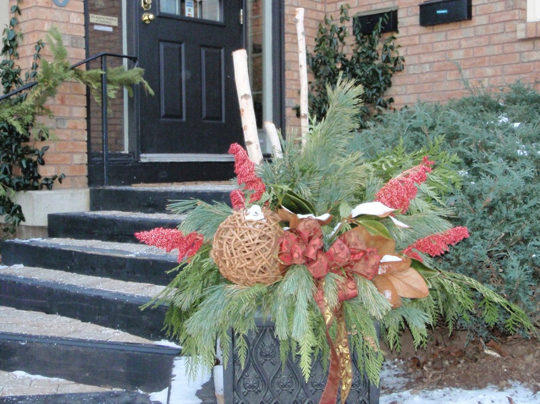 Creations Art Gallery & Framing-安卡斯特必去景点