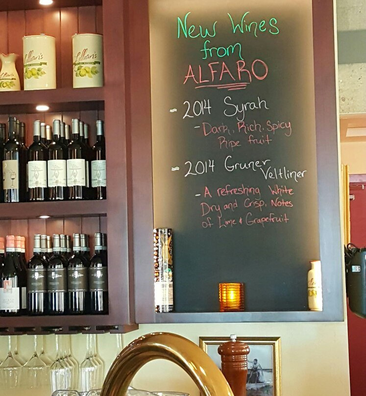 圣克鲁斯餐馆和美食-Lillian's Italian Kitchen