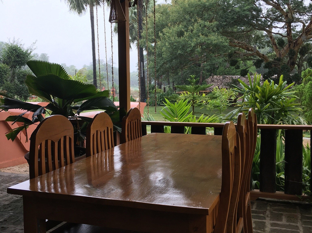 Shwe Restaurant