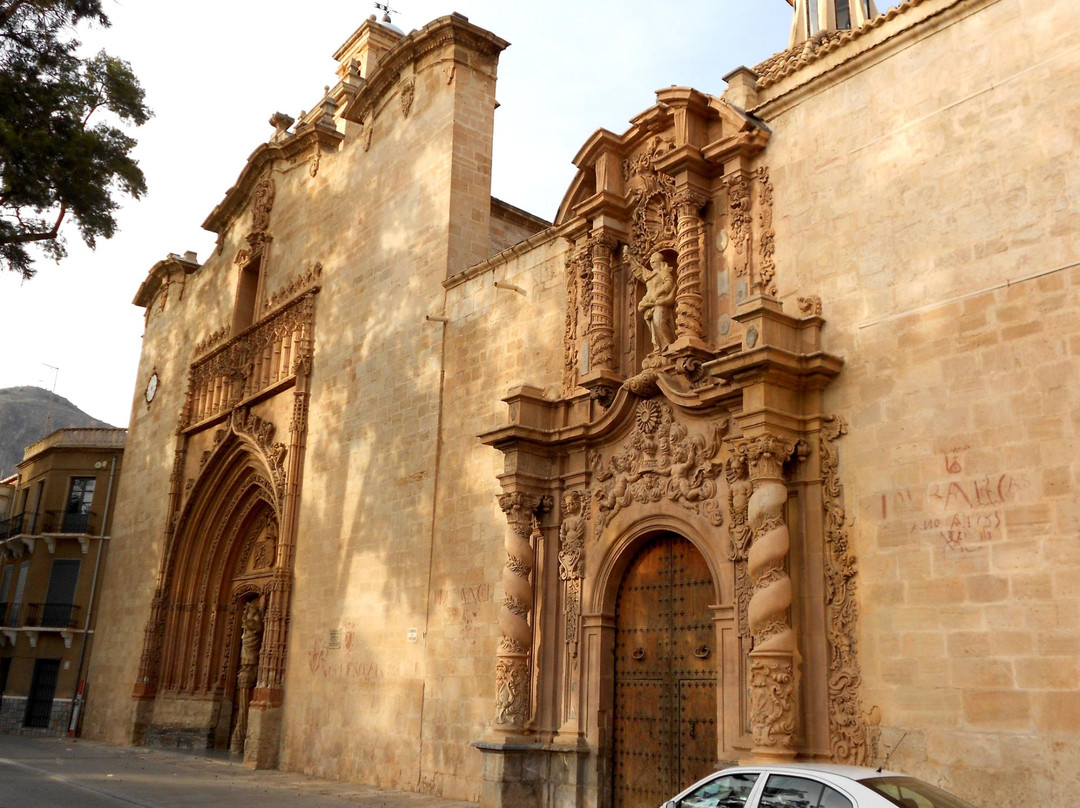 Iglesia de Santiago Apostol景点图片