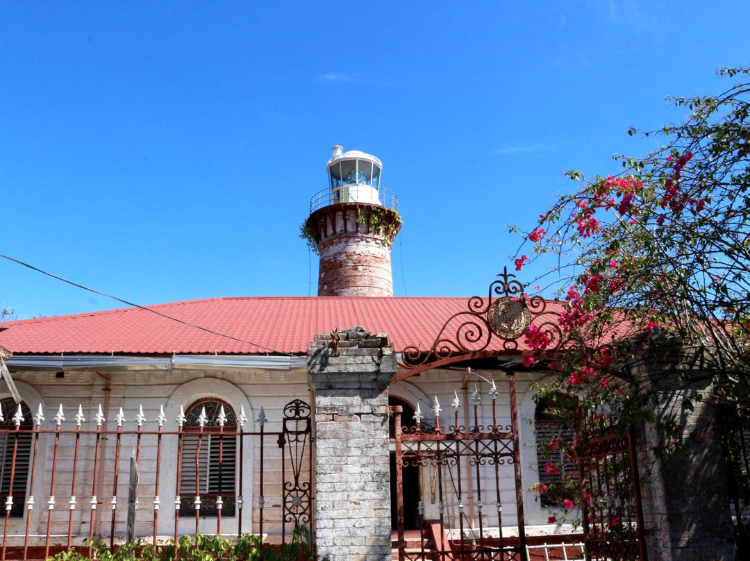 Cape Santiago Lighthouse景点图片