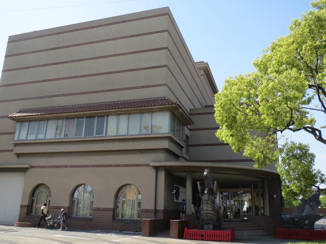 Takahama City Ceramics Village Kawara Museum and Library-高滨市必去景点