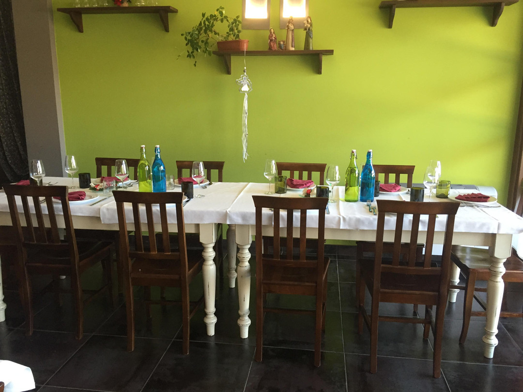Cenate Sopra餐馆和美食-Agriturismo Sassi della Luna