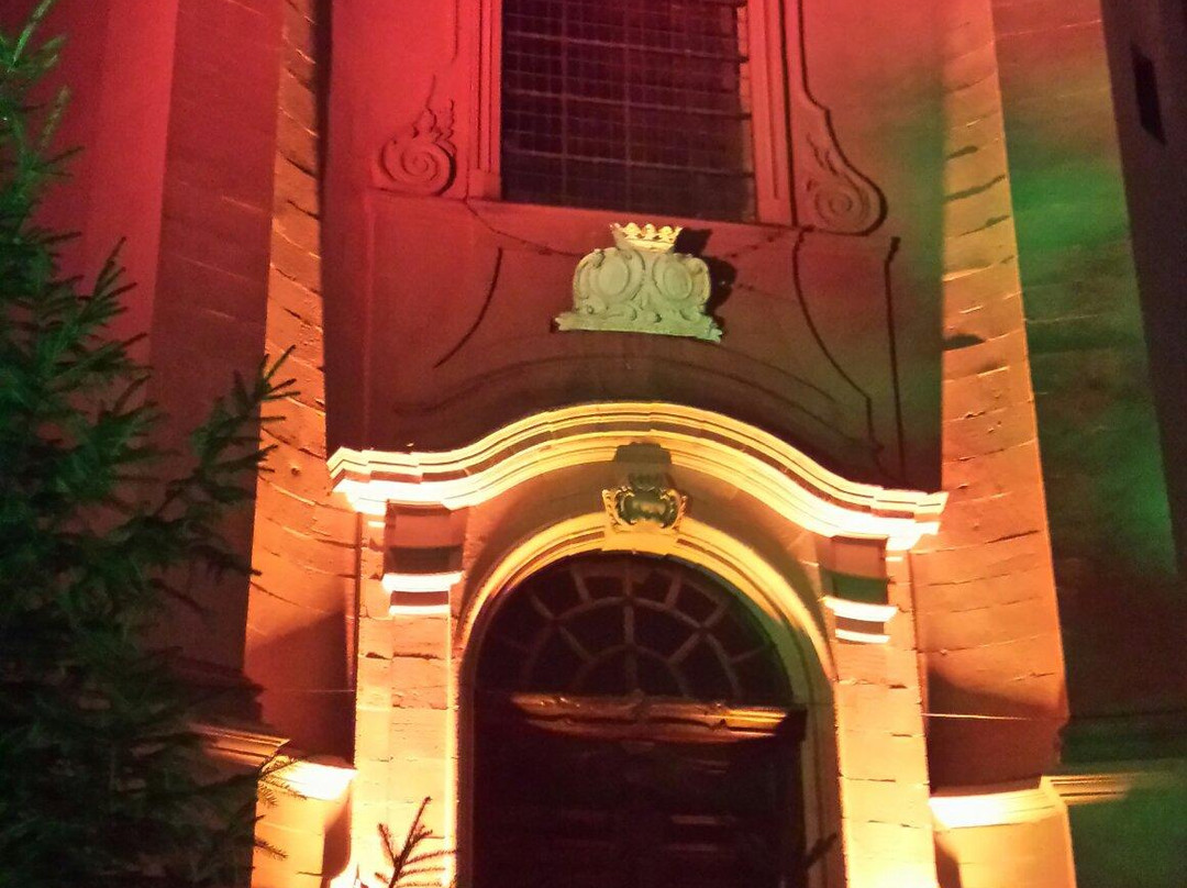 Stadtpfarrkirche-富尔达必去景点