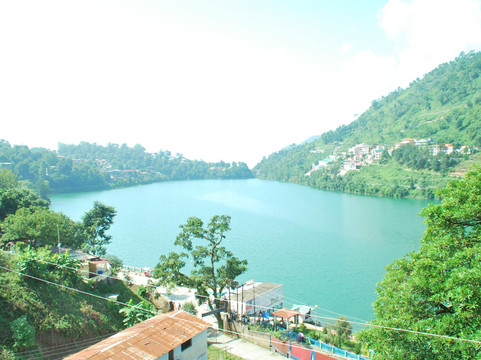 Harinagar Chanddeva酒店住宿-Royal Rosette