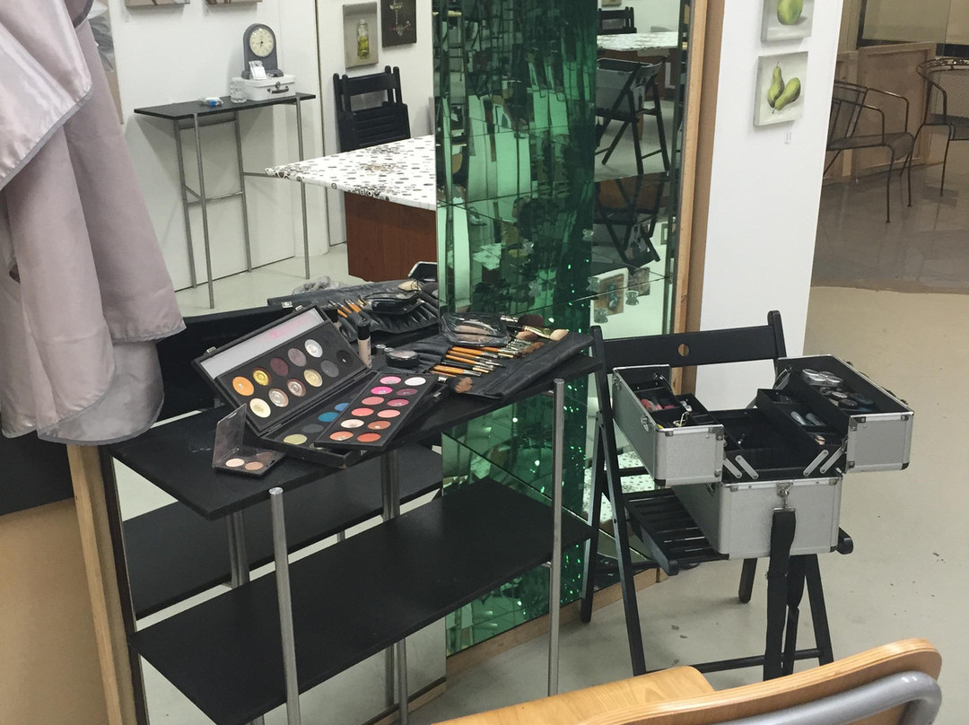 Linda Ola - Studio & Gallery-阿克雷里必去景点