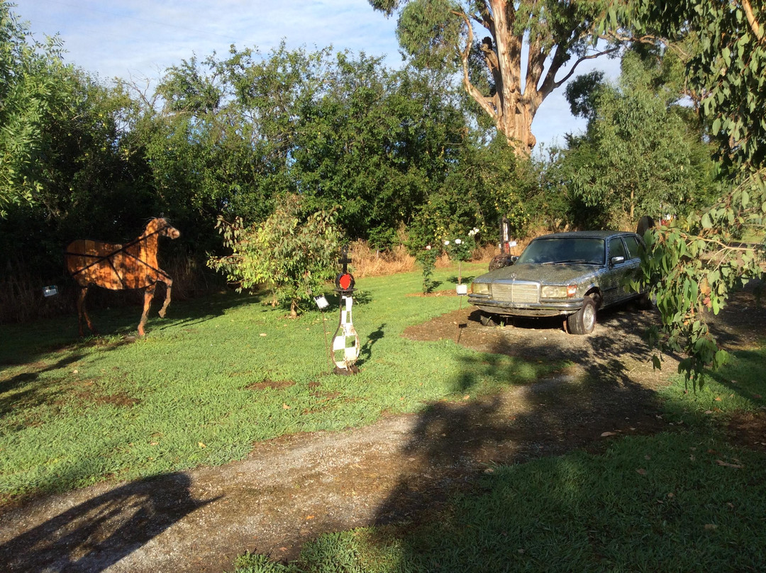 Laurie Collins Sculpture Garden-Jindivick必去景点