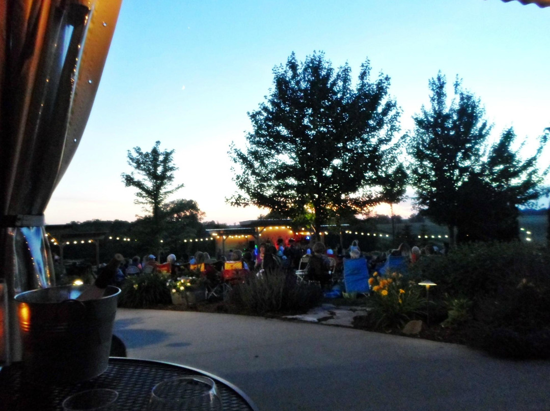 Fireside Winery-Marengo必去景点