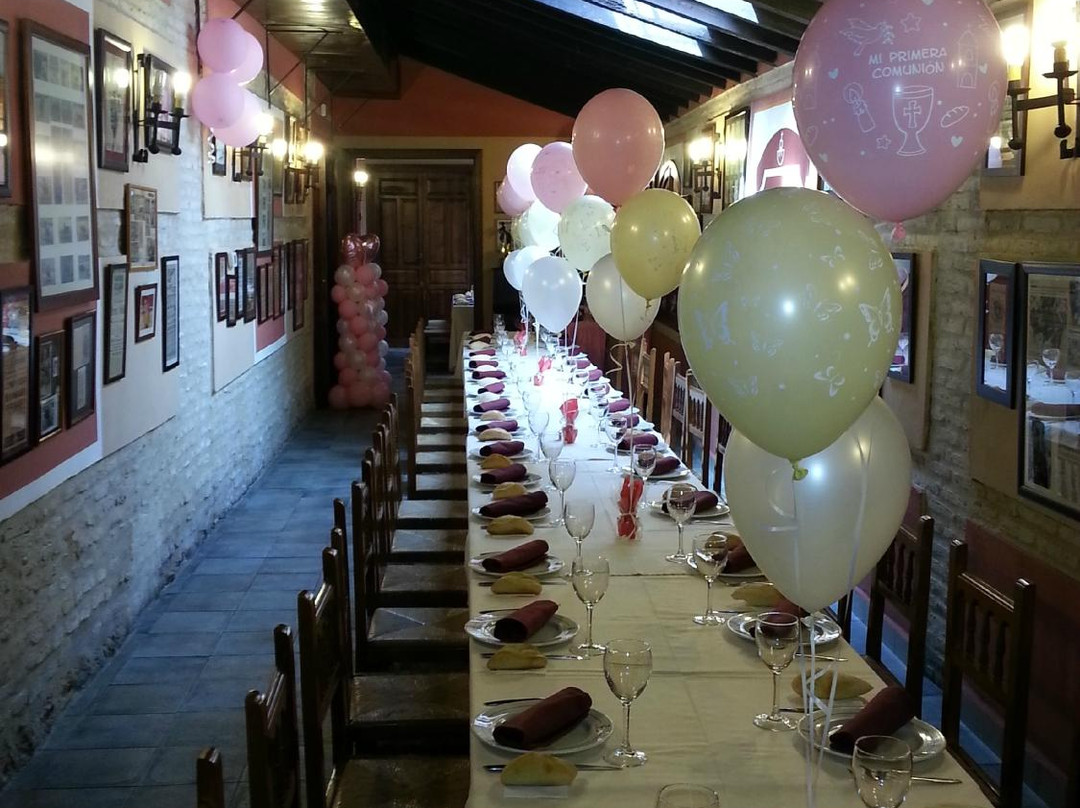 Salteras餐馆和美食-Restaurante La Resolana