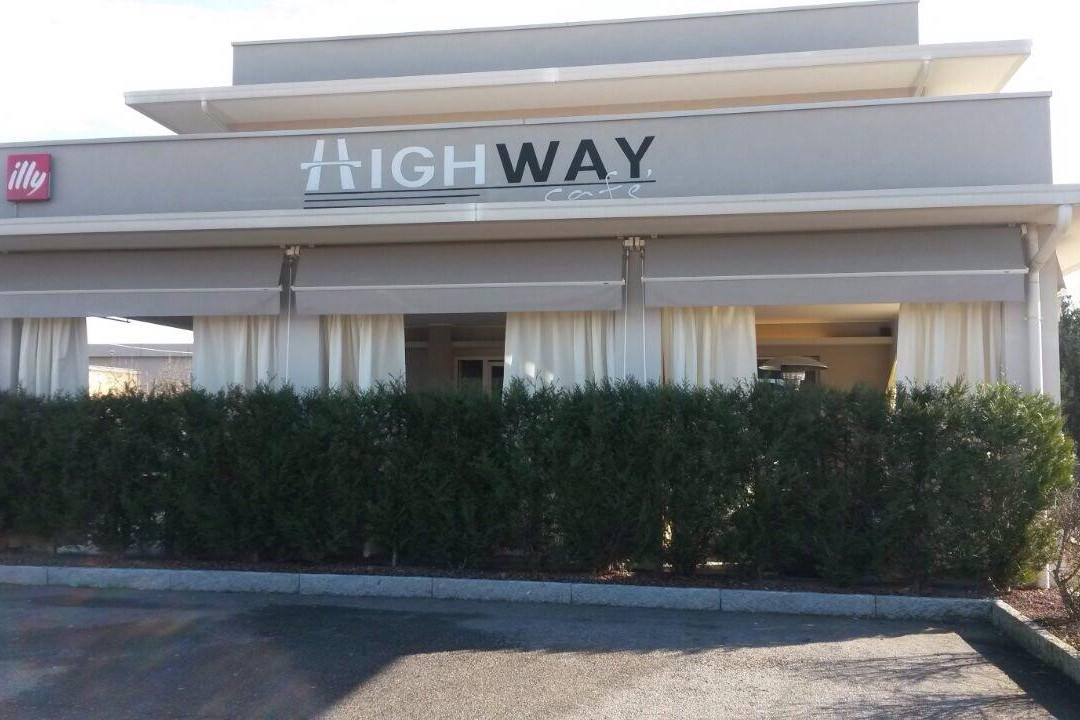 Highway Cafe景点图片