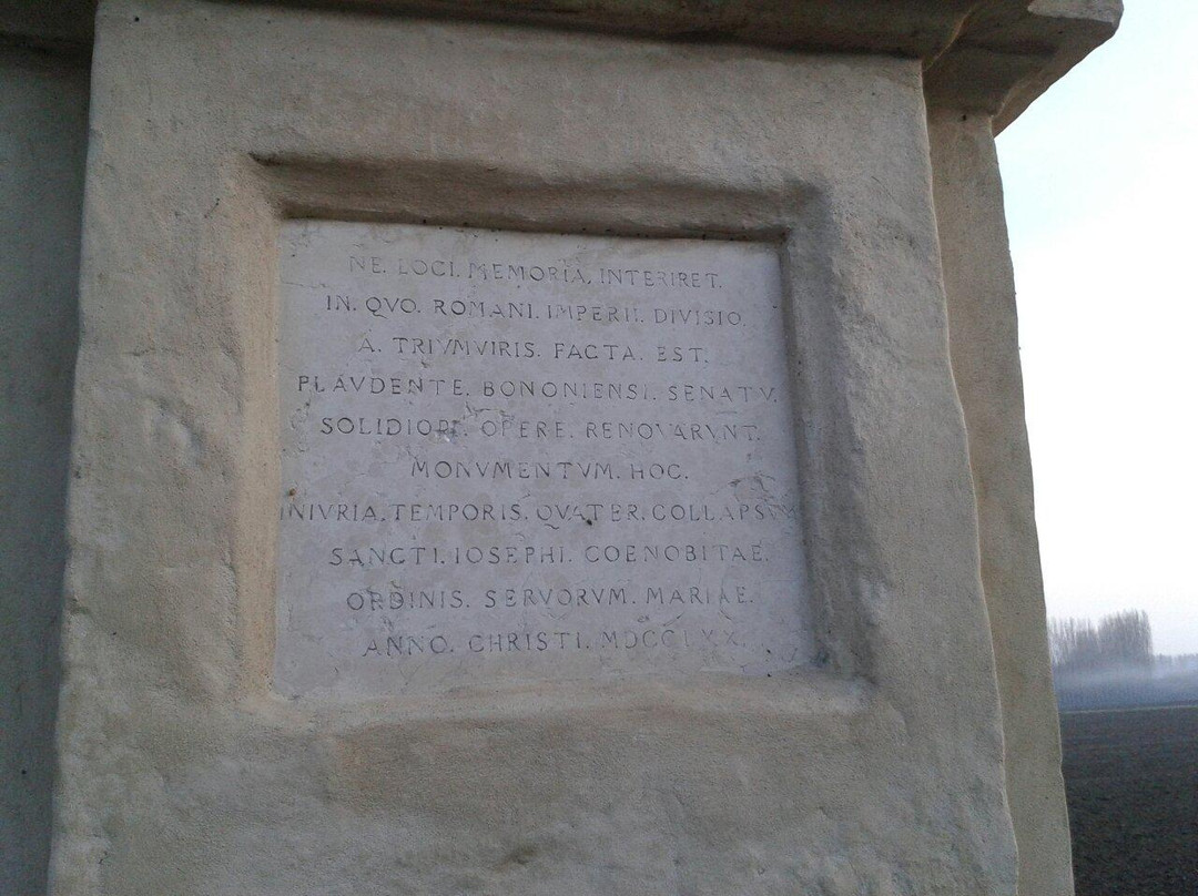 Il Cippo del Triumvirato景点图片