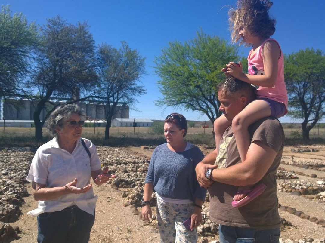 Doornbult Concentration Camp Memorials-Hopetown必去景点