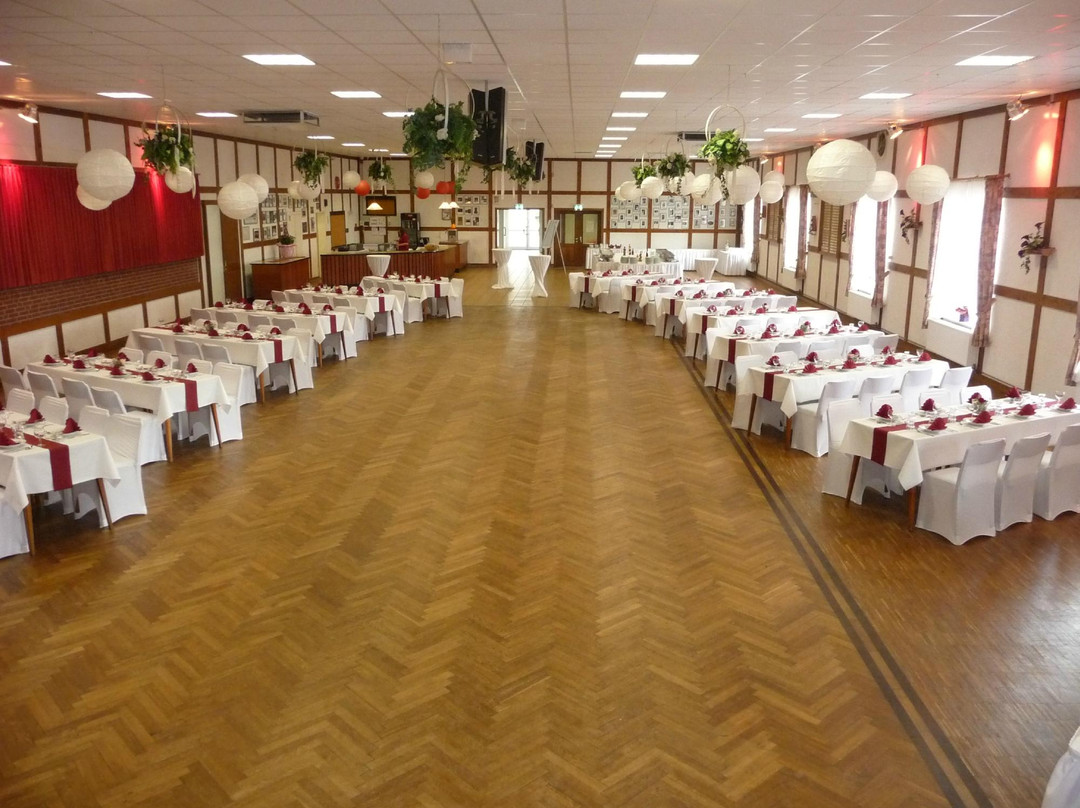 Oldendorf餐馆和美食-Festhalle Kutenholz