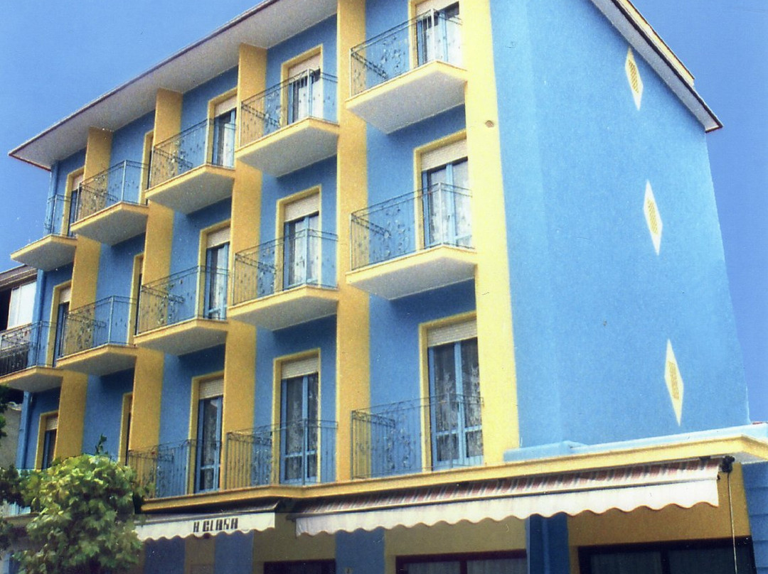 Hotel Clara