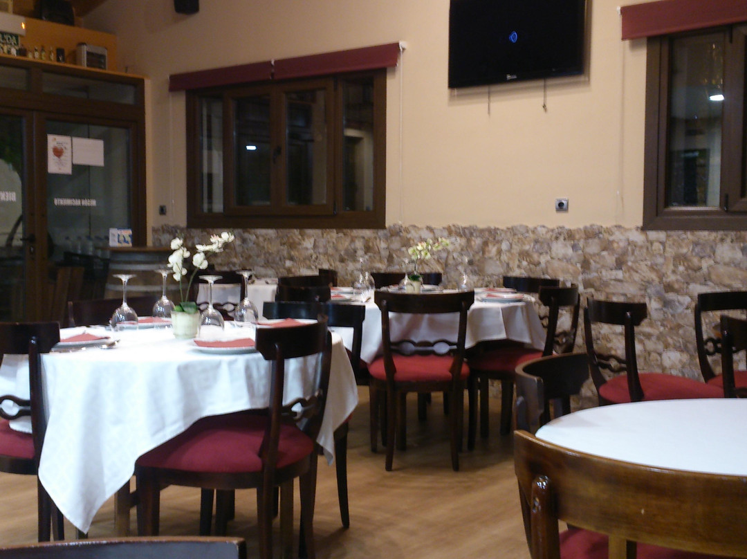 Guajar Faraguit餐馆和美食-Mesón Nacimiento