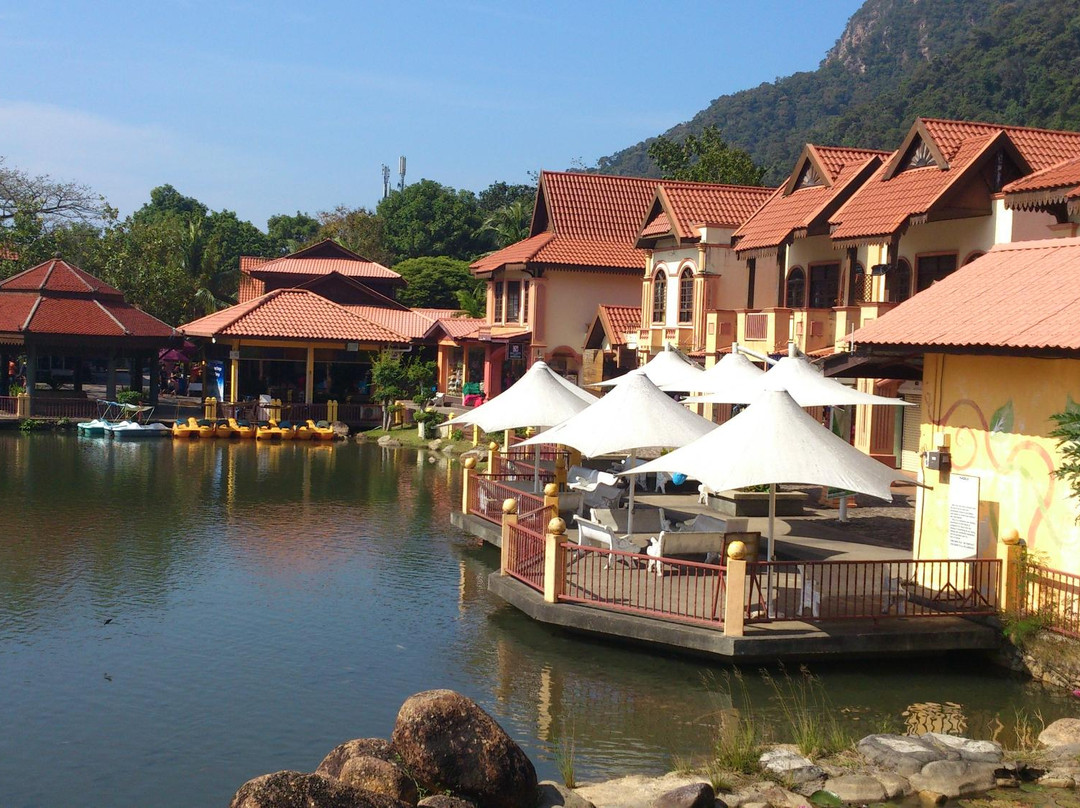 Oriental Village景点图片