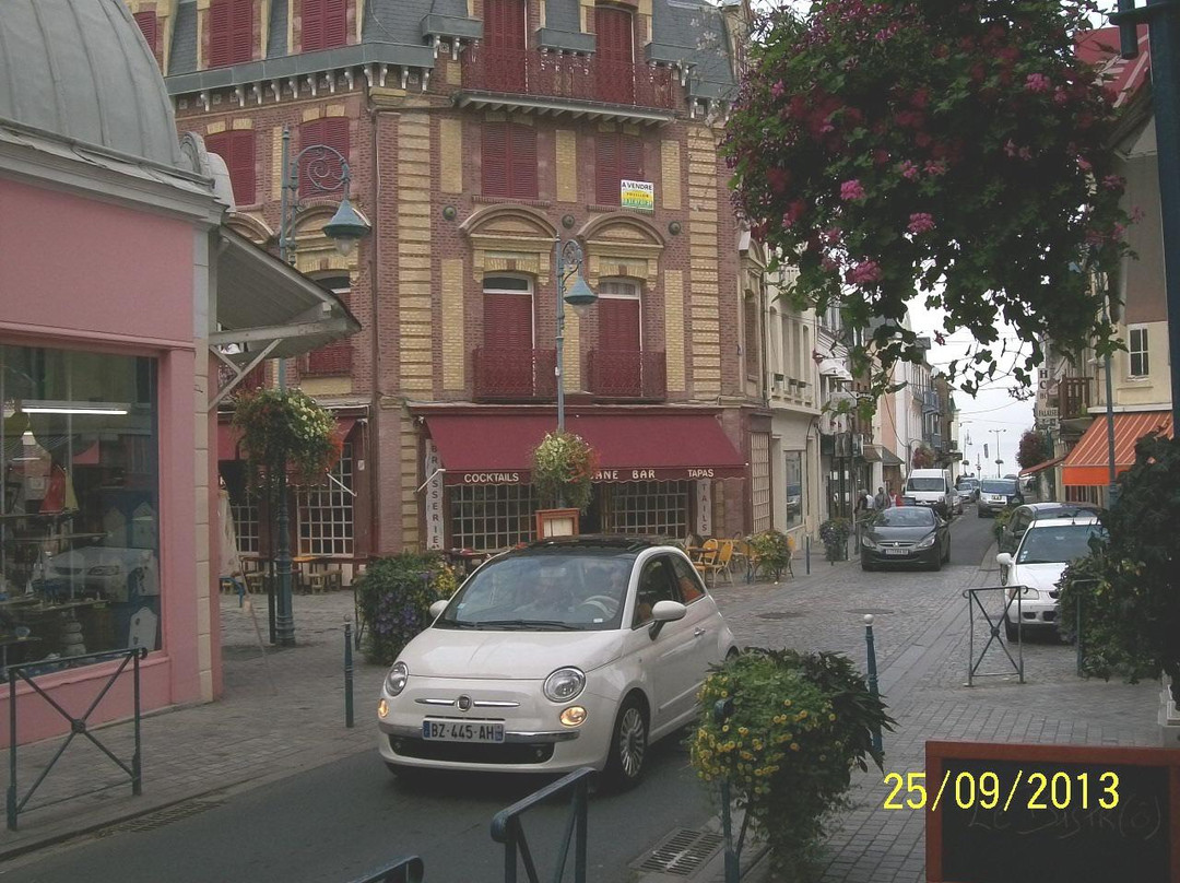 Villers-sur-Mer餐馆和美食-Hurricane Bar