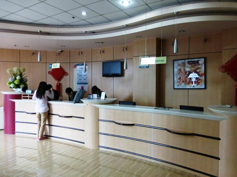 艾薇登酒店主图
