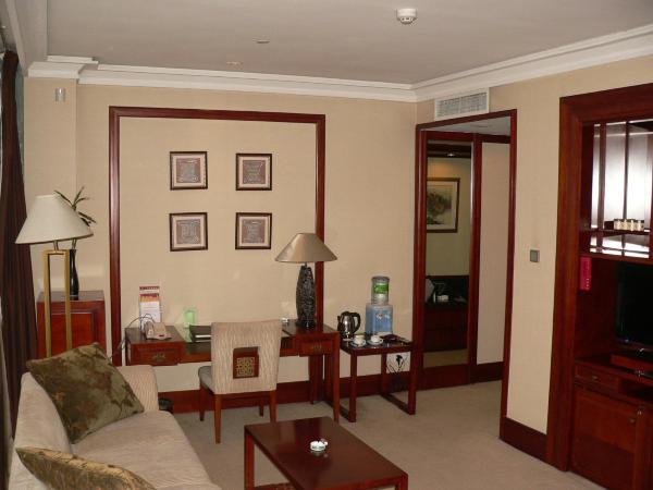 鱼凫国都温泉大酒店-客卧