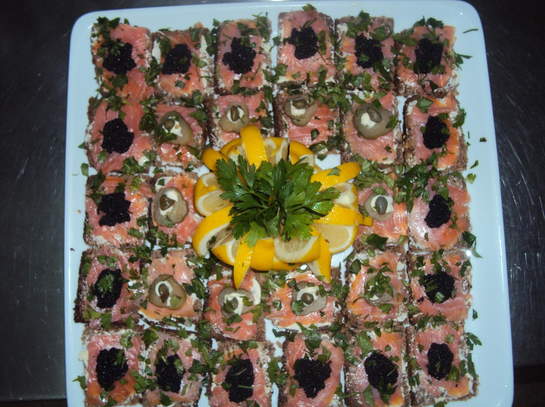 Lioyerma Lounge Cafe Pool Bar-伊亚必去景点