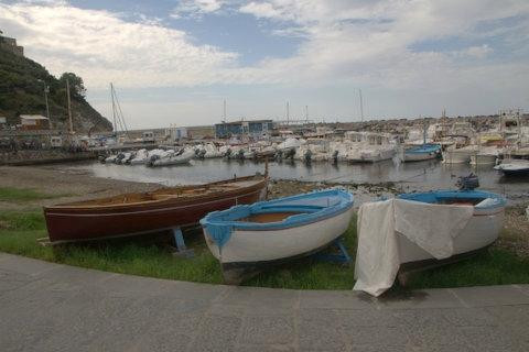 Marina della Lobra - Spiaggia e Borgo Marinaro-马萨卢布伦塞必去景点