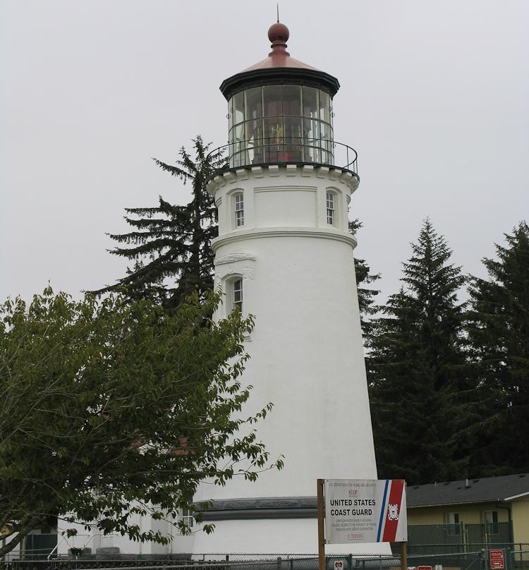 Umpqua River Lighthouse, Museum,and Gift shop-Winchester Bay必去景点