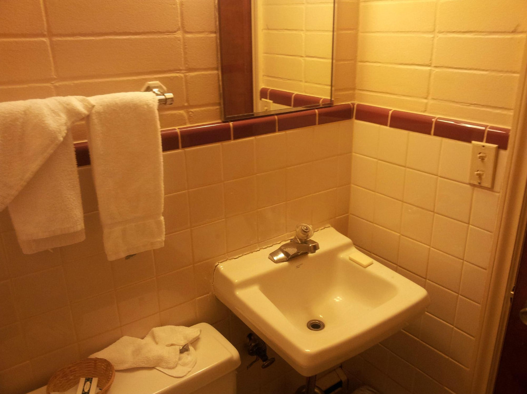 Moline酒店住宿-Brikcrete Motel